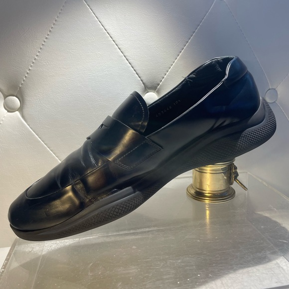 PRADA men’s spazzolato rois leather penny loafers in black sz 10.5 main image 9